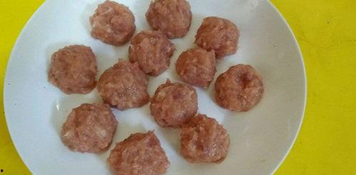 肉丸香肠爆料怎么做视频,轻松学会家常美味 第1张 肉丸香肠爆料怎么做视频,轻松学会家常美味 第1张